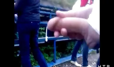 دختر پسر را مجبور کرد که به فیلم های سکی خارجی خیانت نگاه کند
