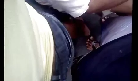یک خانم با شکوه روسی روی آلت دانلود سریال های سکسی خارجی تناسلی خود می چرخد ​​و آن را در دهان می گذارد