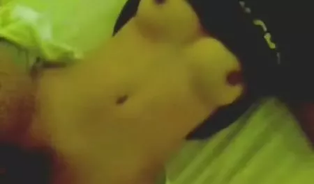 نه سبزه جوان عكس سكسي خارجي روس اولین بار مقعد